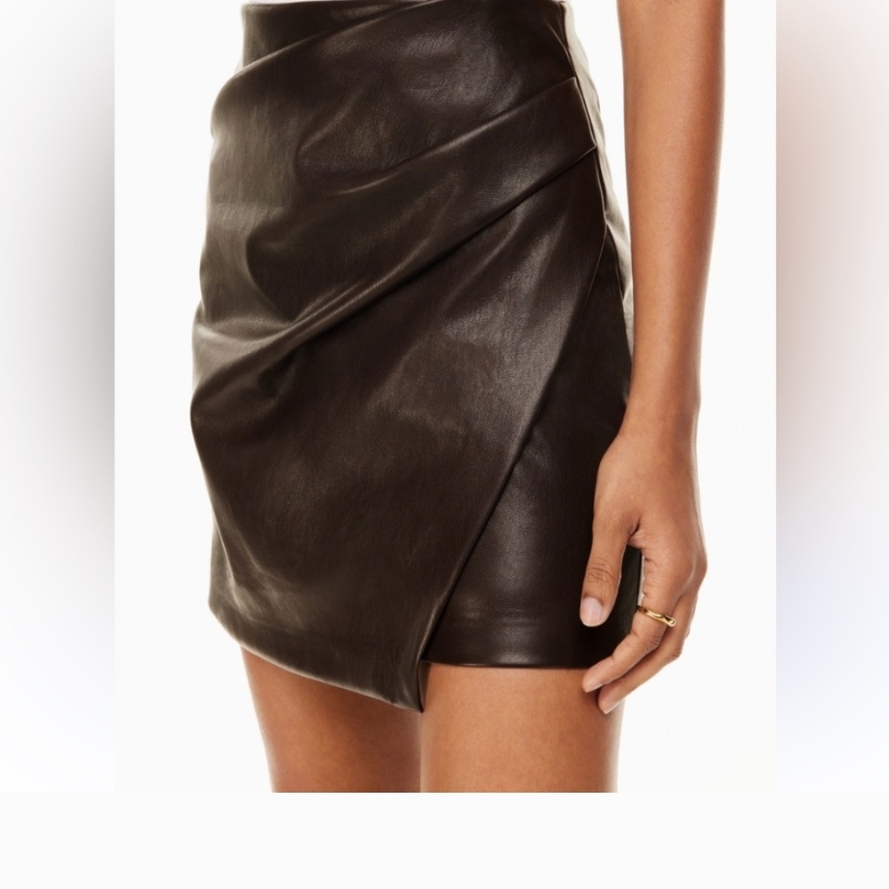 Aritzia Wilfred Angie Chocolate Leather Mini Skirt Size 16